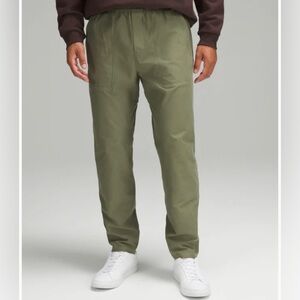 Lululemon Men's Bowline Utilitech Grey Sage Pants (Size Small)